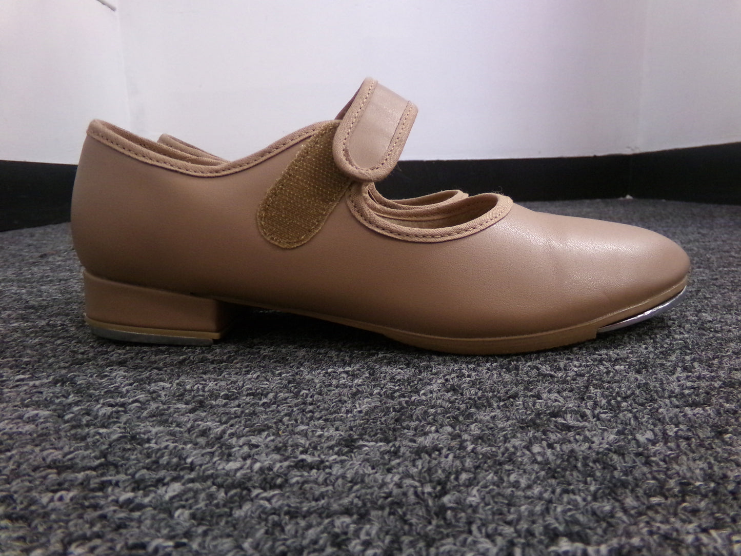 Pre-Owned Tap Shoes Adult 5.5W Tan So Danca TA38 Mary Jane Leather Loop Strap
