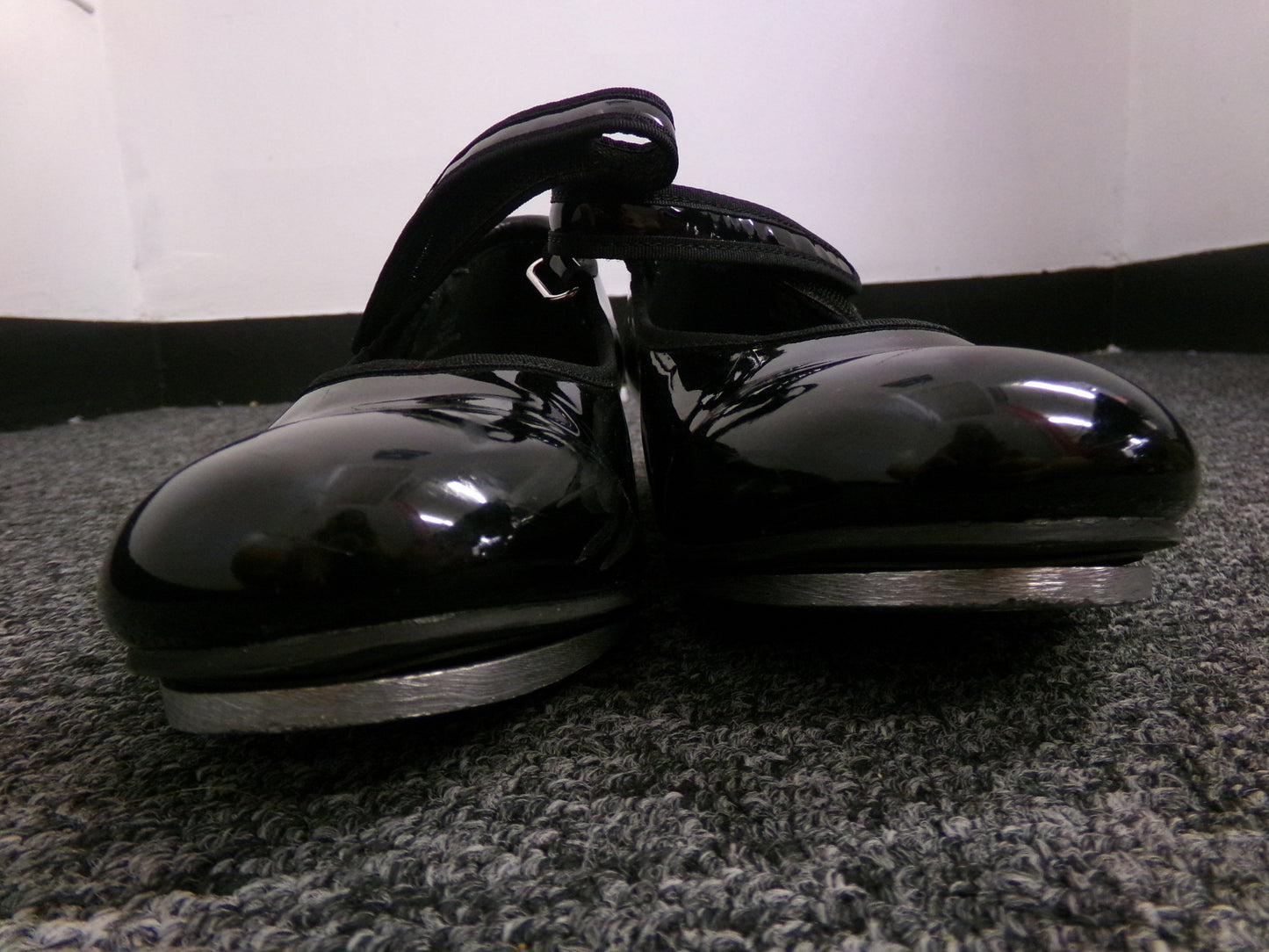 Pre-Owned Tap Shoes Freestyle Kids 4.5M Mary Jane Patent Shiny Black Loop Strap