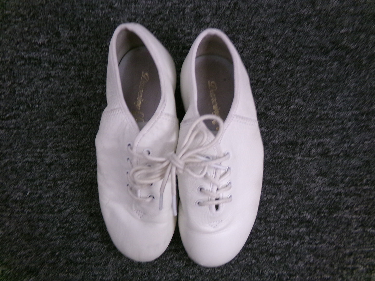Pre-Owned Buck Clogging Shoes Steven Stompers 2.5M White Oxford Split Sole Buck Taps (Copy)