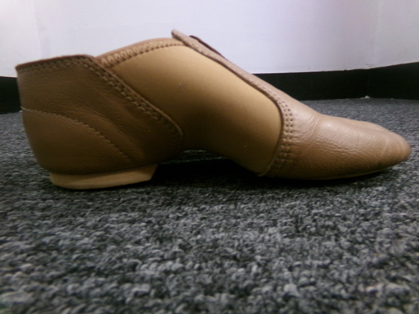 Pre-Owned Jazz Shoes Dance Class Girls 3M Slip On Leather Split Sole