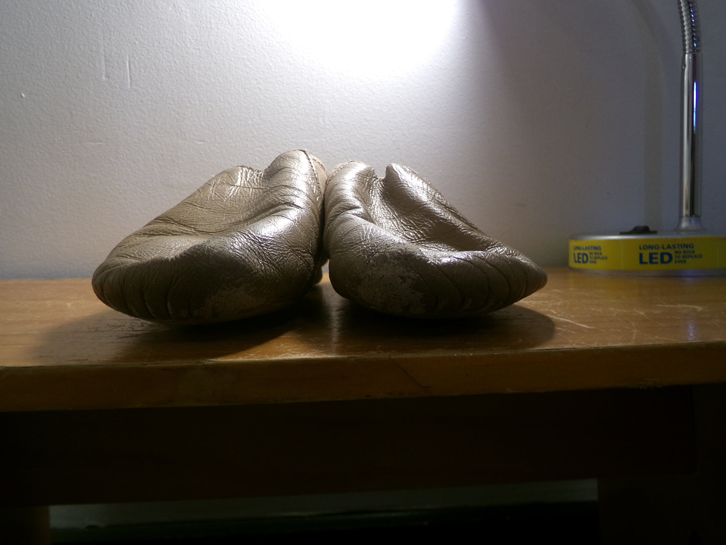 Pre-Owned Jazz Shoes DanzNMotion Adult 7M Tan Slip On Leather Split Sole