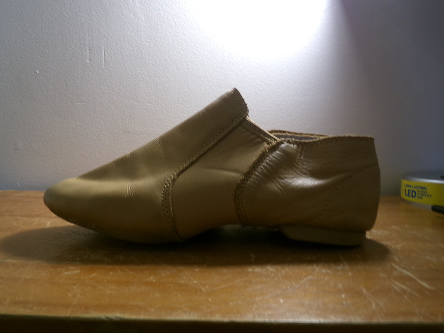 Pre-Owned Jazz Shoes Revolution 656 Kid 4M Tan Pull On Leather Split Sole
