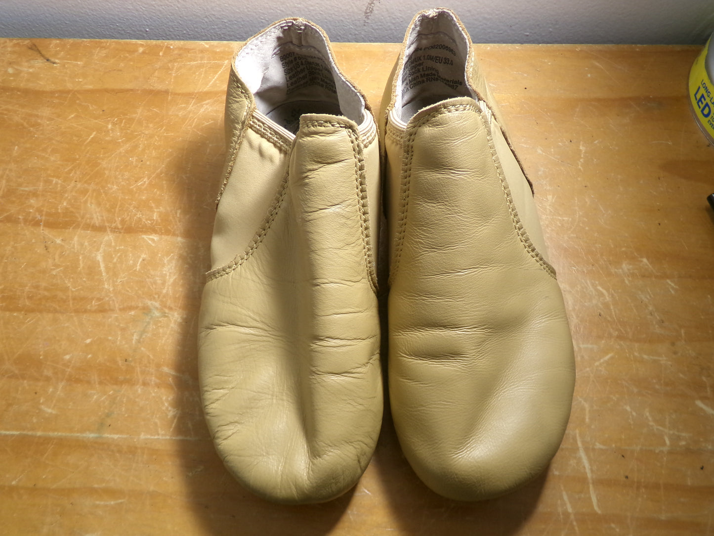 Pre-Owned Jazz Shoes Revolution 656 Kid 4M Tan Pull On Leather Split Sole