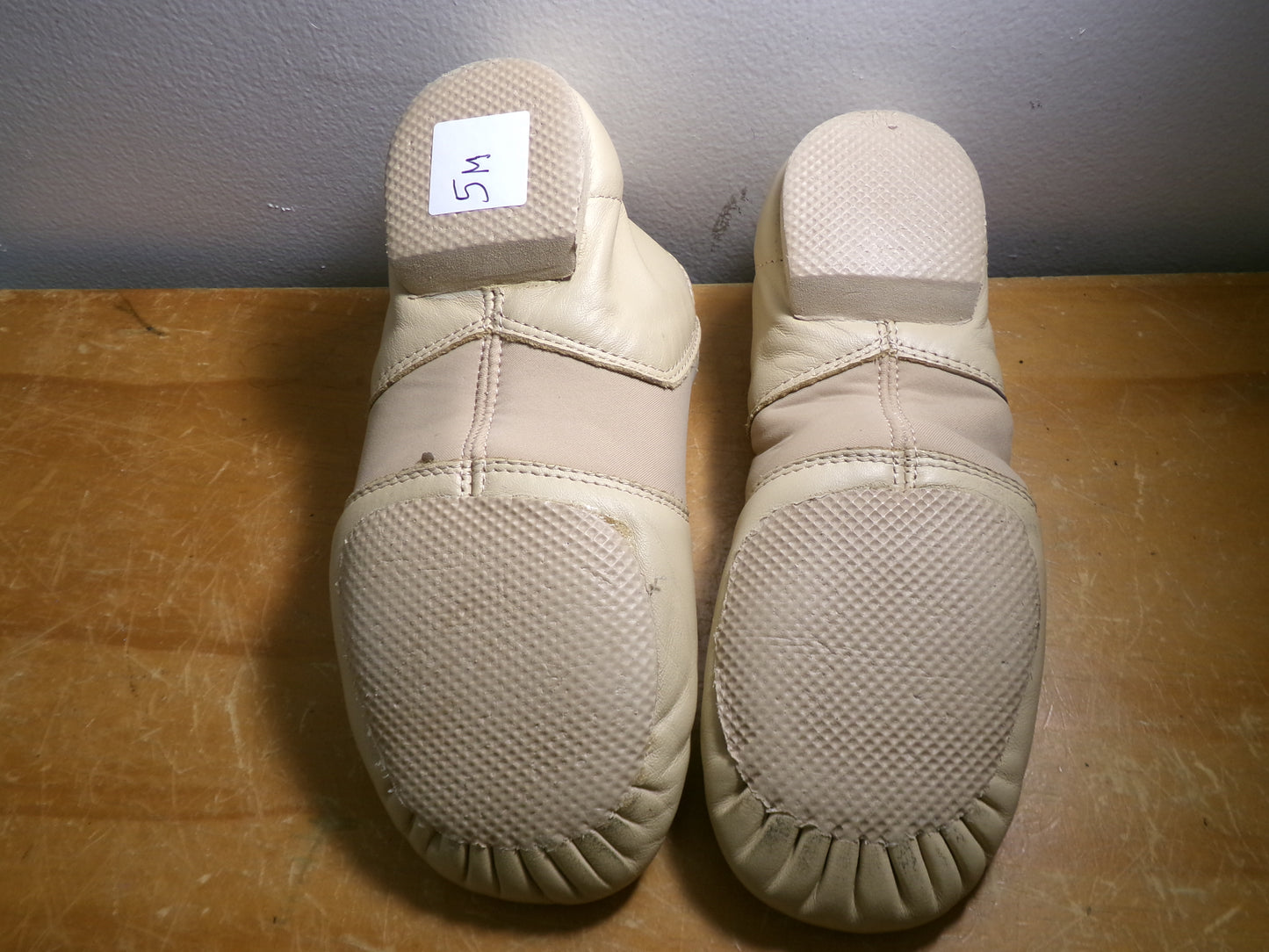 Pre-Owned Jazz Shoes Revolution Tan 5M Adult Canvas Split Sole