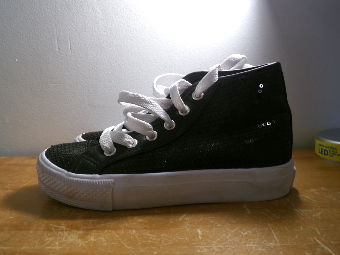 Pre-Owned Hip Hop Shoes Revolution Big Kid 4M Sequin Black