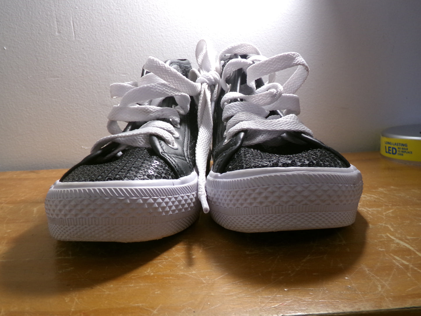 Pre-Owned Hip Hop Shoes Revolution Big Kid 4M Sequin Black