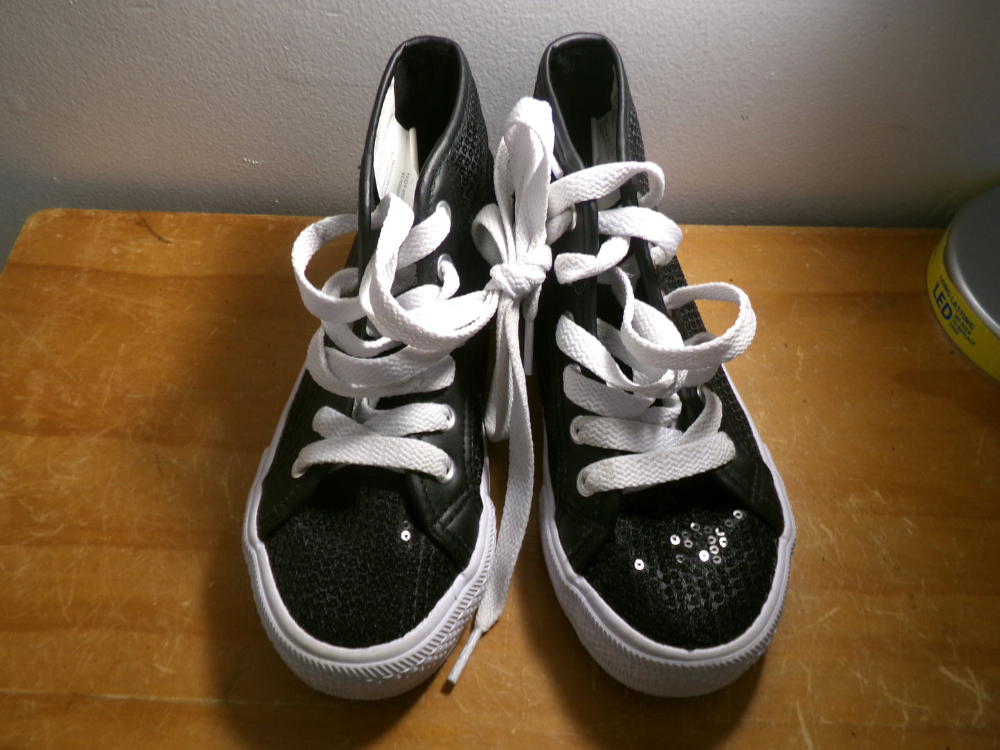 Pre-Owned Hip Hop Shoes Revolution Big Kid 4M Sequin Black