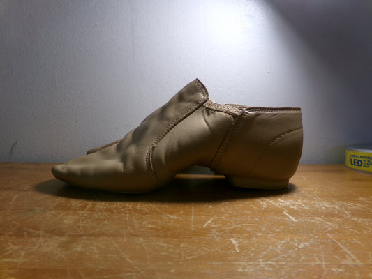 Pre-Owned Jazz Shoes Stelle Big Kid 3.5M Leather Slip On