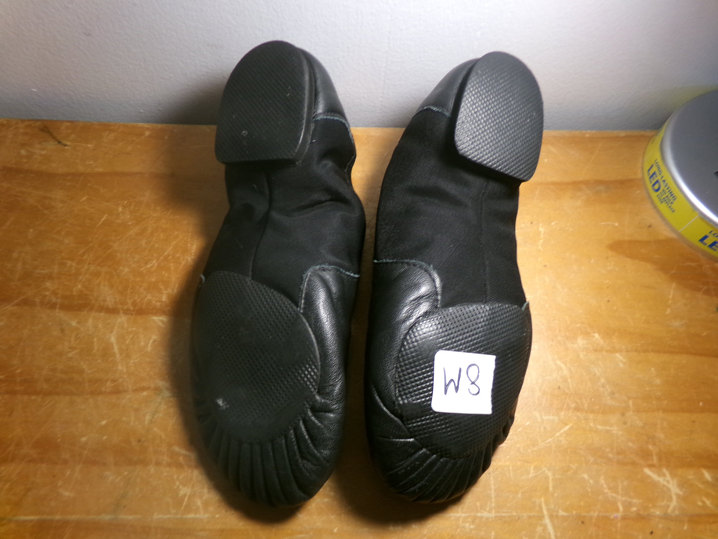 Pre-Owned Jazz Shoes DanzNMotion Adult 8M Leather Pull On Split Sole