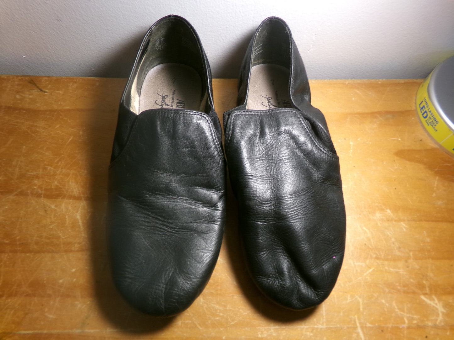 Pre-Owned Jazz Shoes ABT Adult 7M Side Elastic Leather Slip On Split Sole
