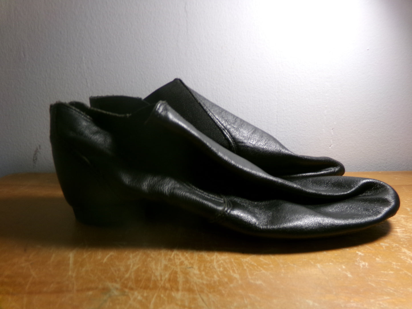 Pre-Owned Jazz Shoes Dion Adult 6M Side Elastic Leather Slip On Split Sole