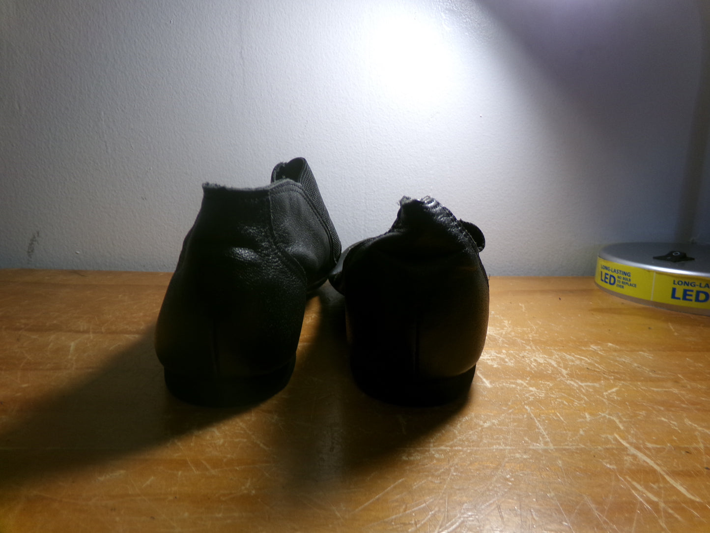 Pre-Owned Jazz Shoes Dion Adult 6M Side Elastic Leather Slip On Split Sole