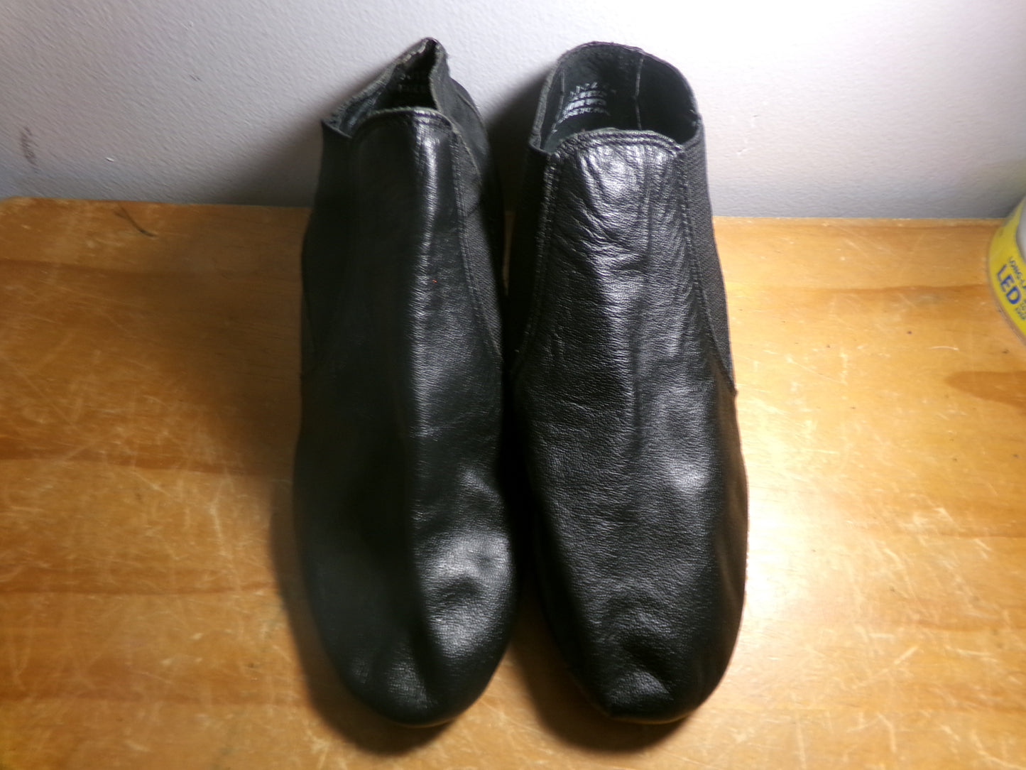 Pre-Owned Jazz Shoes Dion Adult 6M Side Elastic Leather Slip On Split Sole