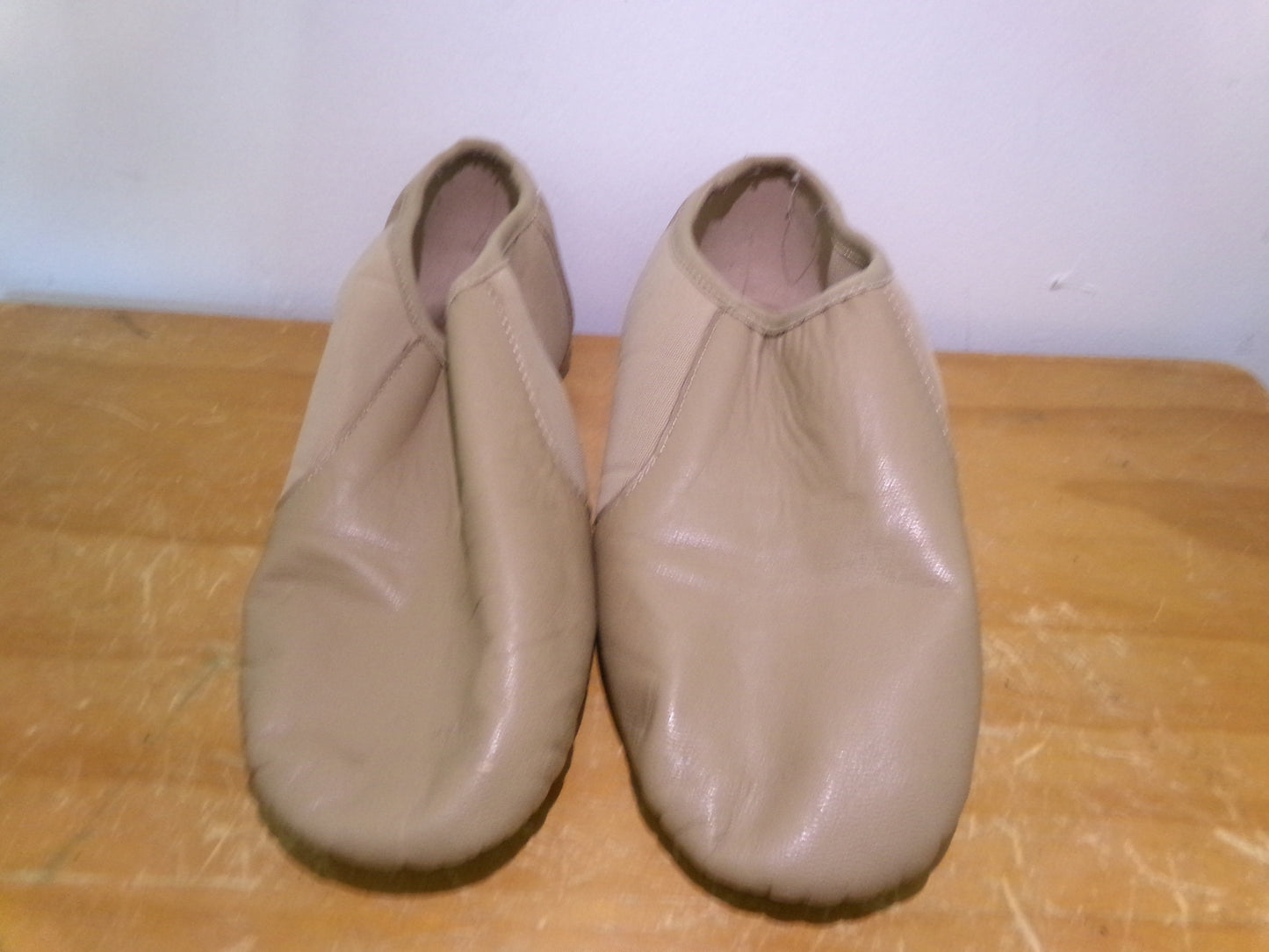 Pre-Owned Jazz Shoes Danz N Motion Tan 9158 Adult 10M Slip On Stretch Side