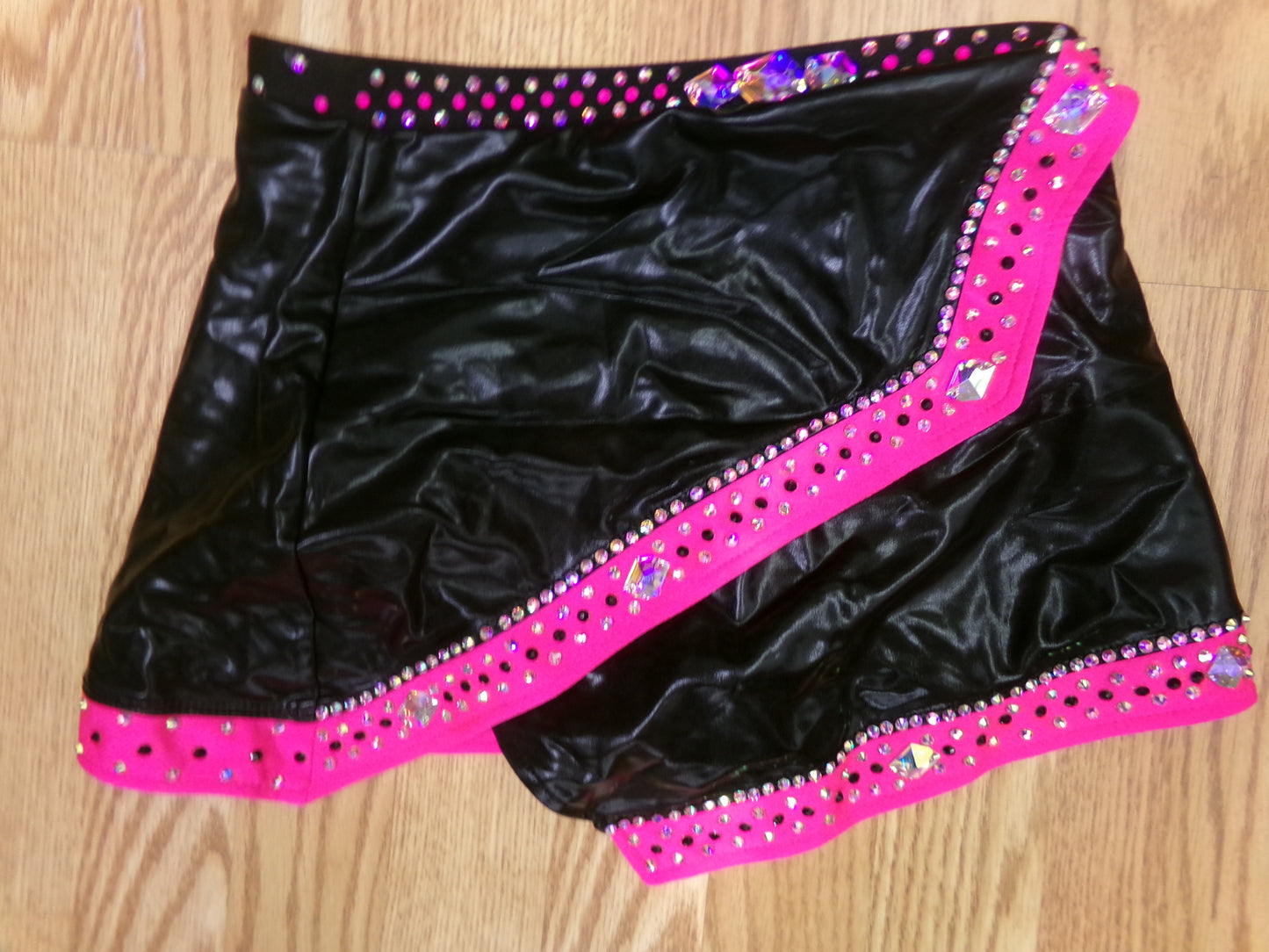 Pre-Owned Costume Dazzle Me Small Adult Pink/Black 2 PC Jazz Tap Rhinestones