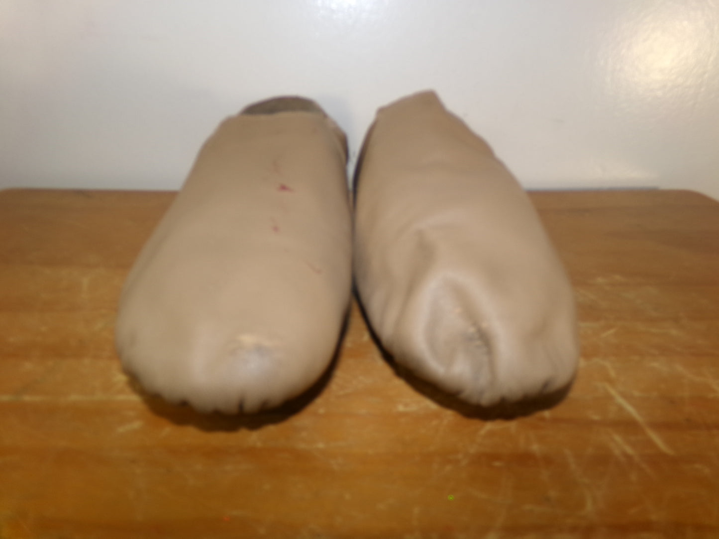 Pre-Owned Jazz Shoes DanzNMotion Adult 8M Tan Slip On Leather  Split Sole