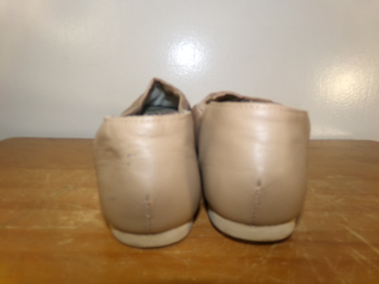 Pre-Owned Jazz Shoes DanzNMotion Adult 8M Tan Slip On Leather  Split Sole