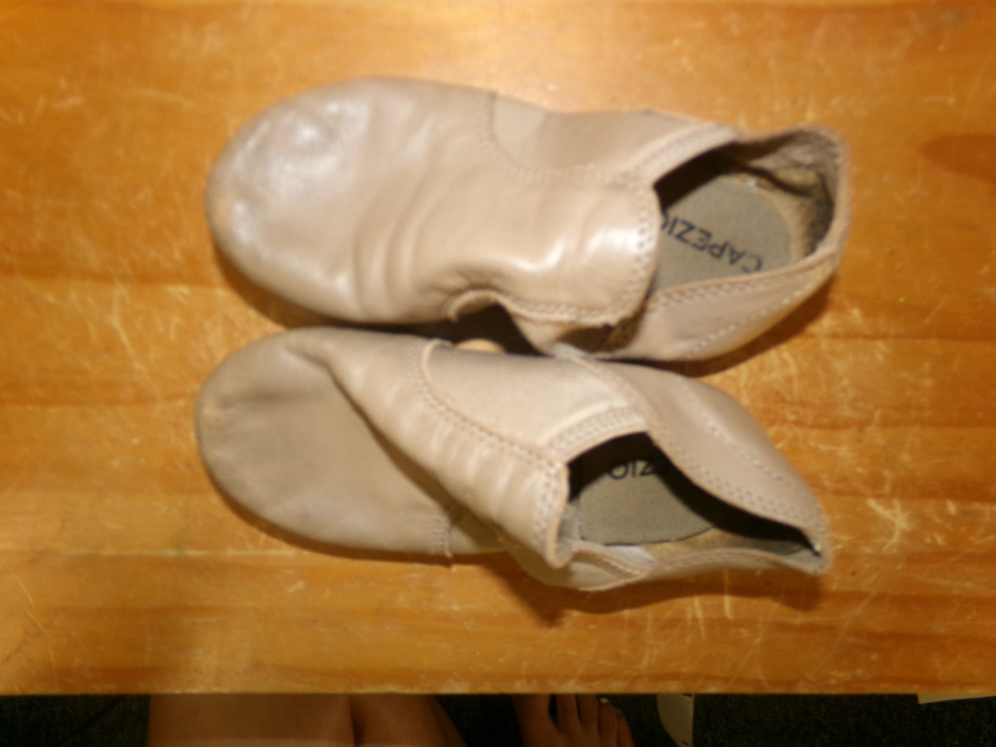 Pre-Owned Jazz Shoes Capezio 3M Side Elastic Leather Slip On Split Sole