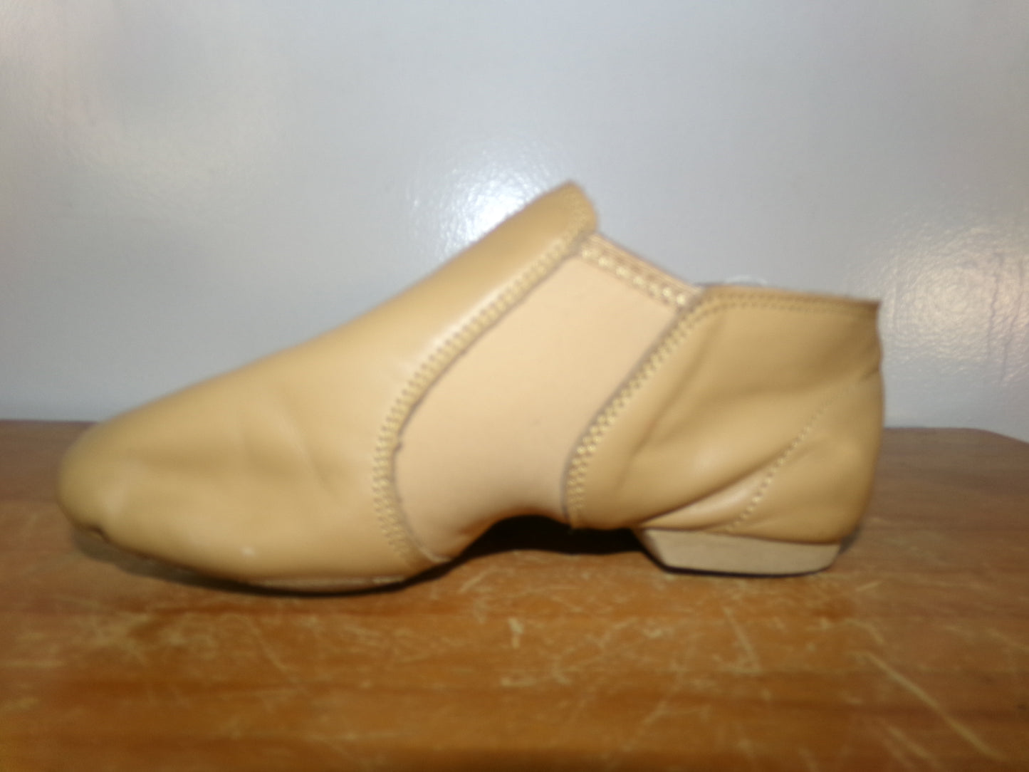 Pre-Owned Jazz Shoes Revolution Tan 5M Adult Canvas Split Sole