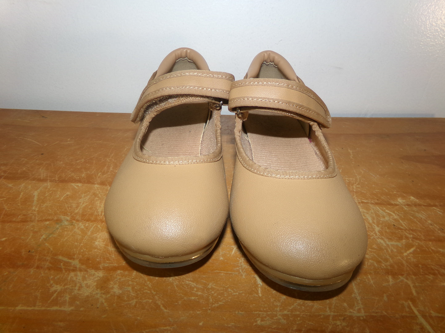 Pre-Owned Dance Tap Shoes  Kids 12M Mary Jane easy Strap Tan