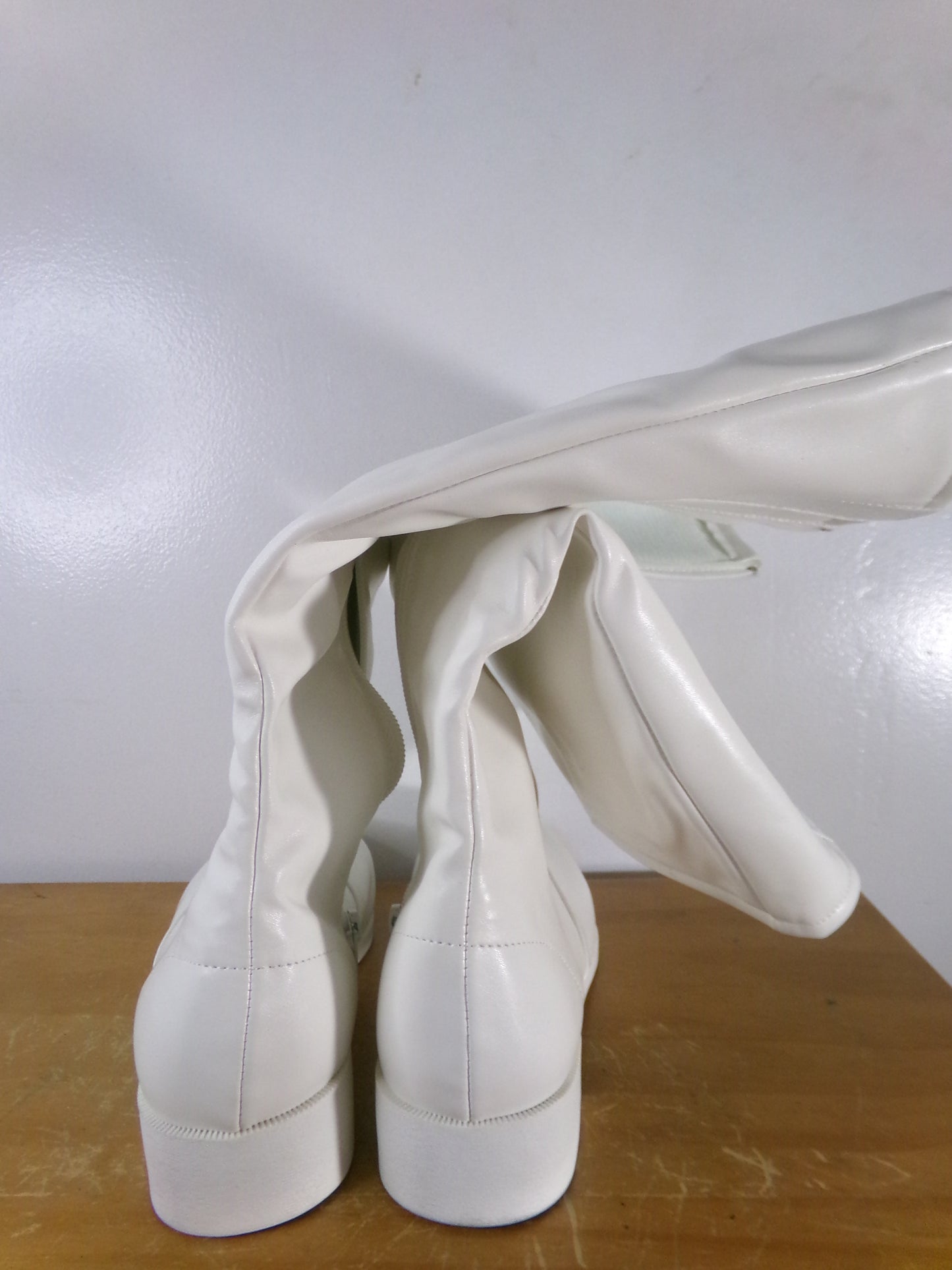 Pre-Owned Parade Shoes Gotham 8M Knee High Zip Up Rubber Soles