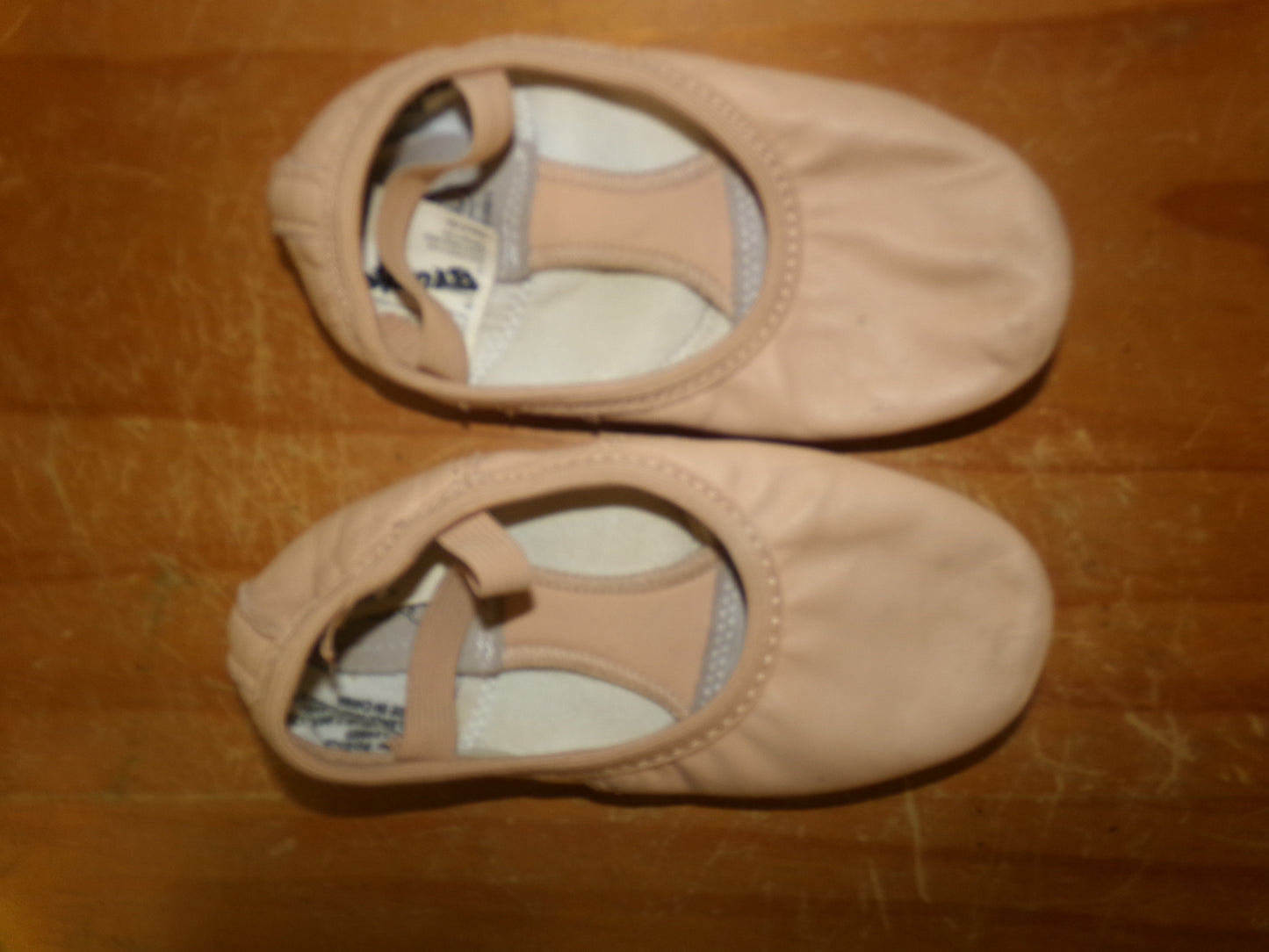 Pre-Owned Ballet Shoes Revolution Child 12M Leather Split Sole Stretch