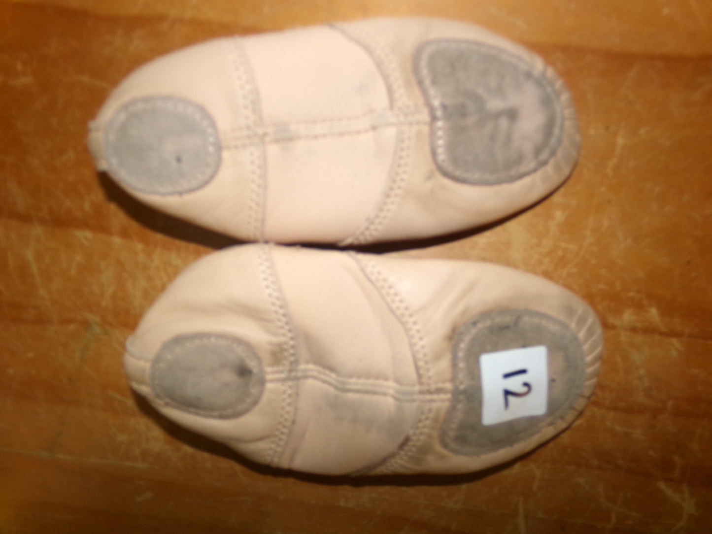 Pre-Owned Ballet Shoes Revolution Child 12M Leather Split Sole Stretch