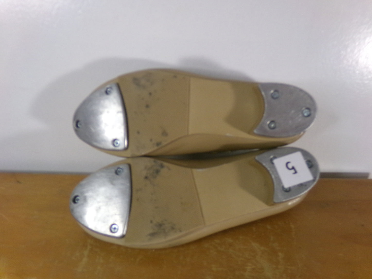 Pre-Owned Tap Shoes Revolution Style 826 5M Mary Jane Buckle Tan