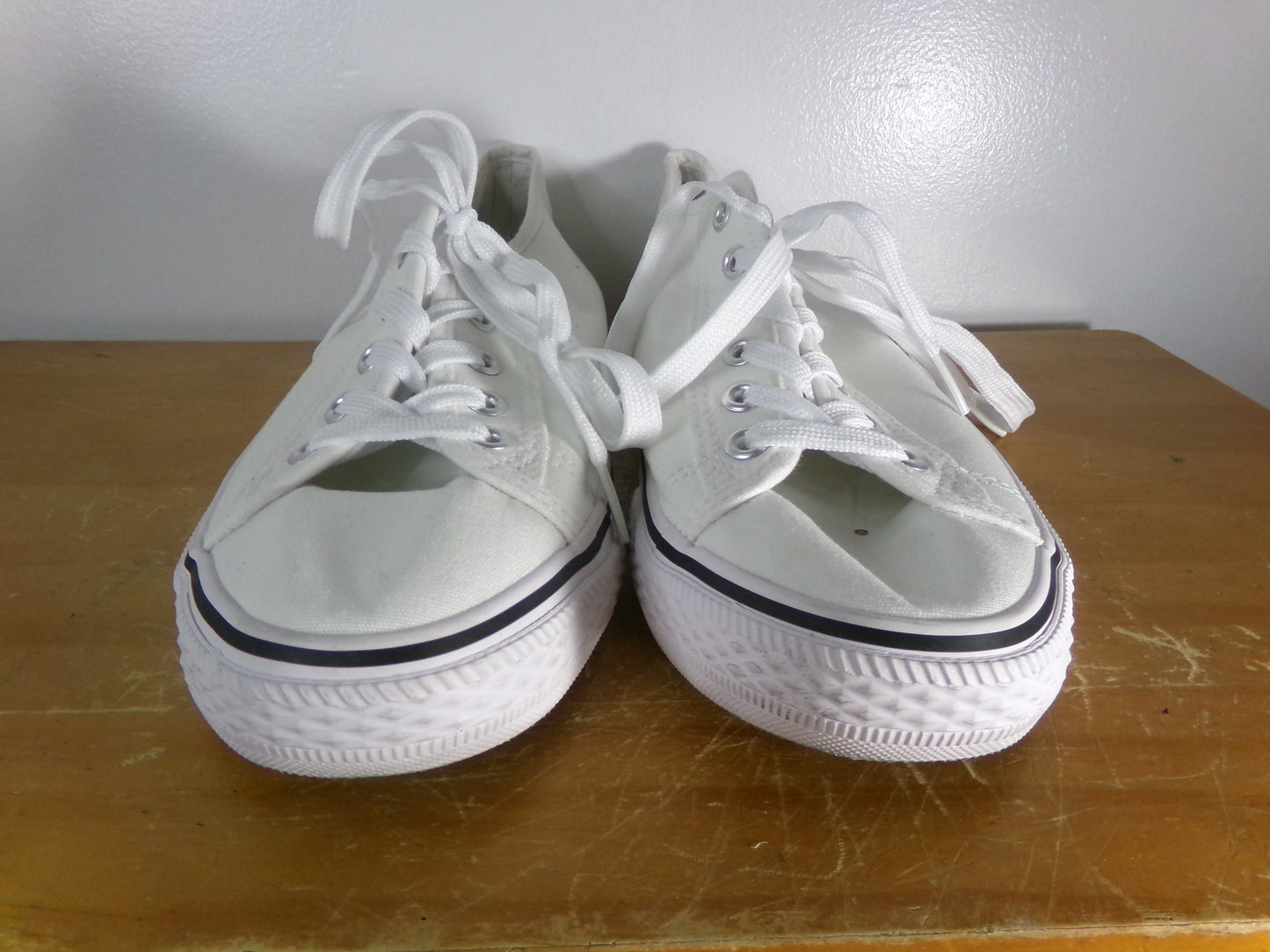 Pre-Owned  Shoes Balera Adult 10M Sneakers White