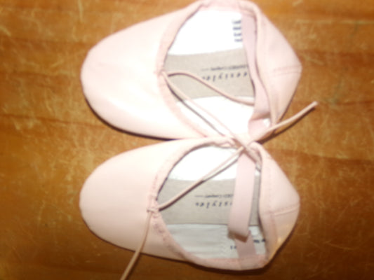 Pre-Owned Ballet Shoes Freestyle Little Kid 9M Leather Full Sole