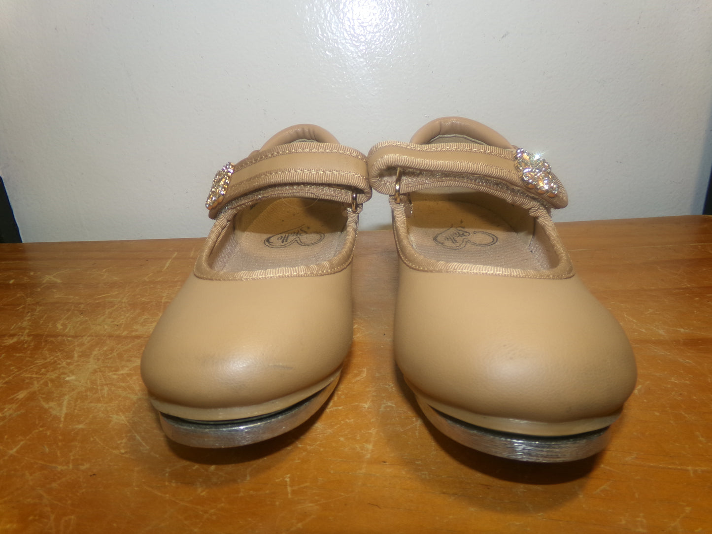 Pre-Owned Dance Tap Shoes Stelle Child 9M Mary Jane easy Strap Tan Velcro