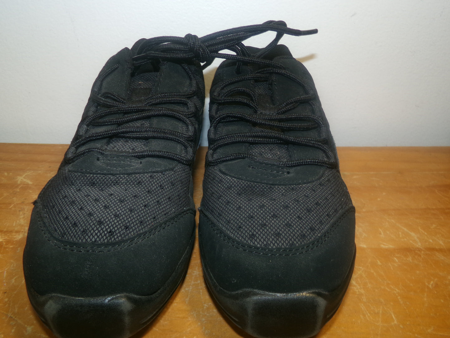 Pre-Owned Hip Hop Shoes Capezio 6M Adult Sneakers Leather Lace Up Split Sole