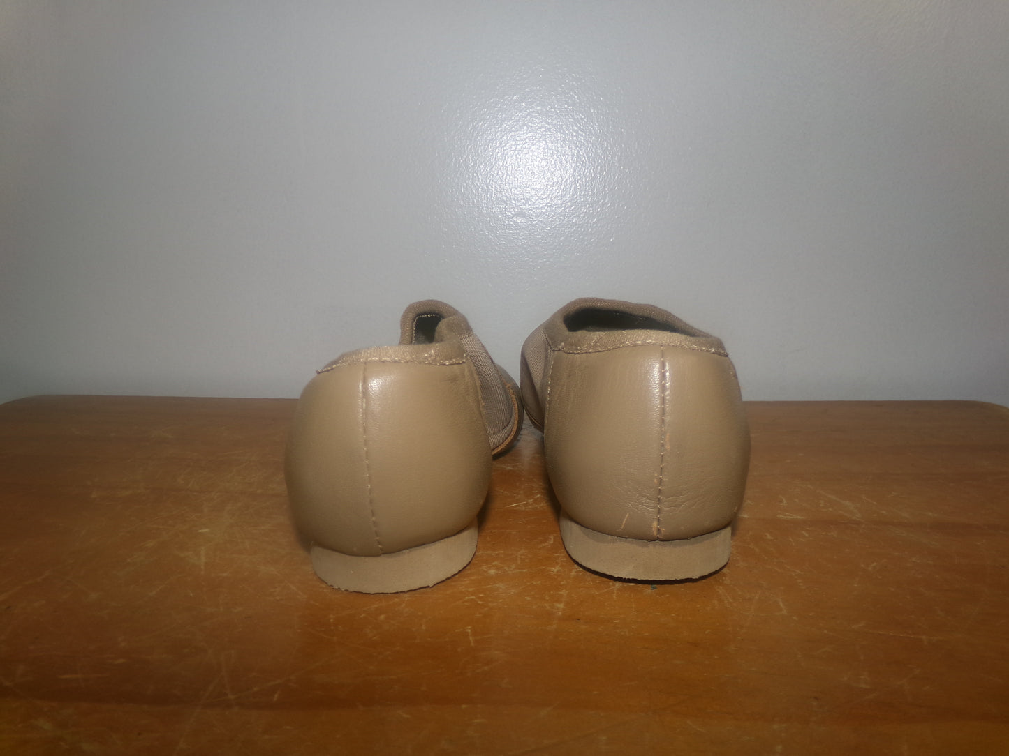 Pre-Owned Jazz Shoes Danz N Motion Tan 9158 Child Slip On Stretch Side