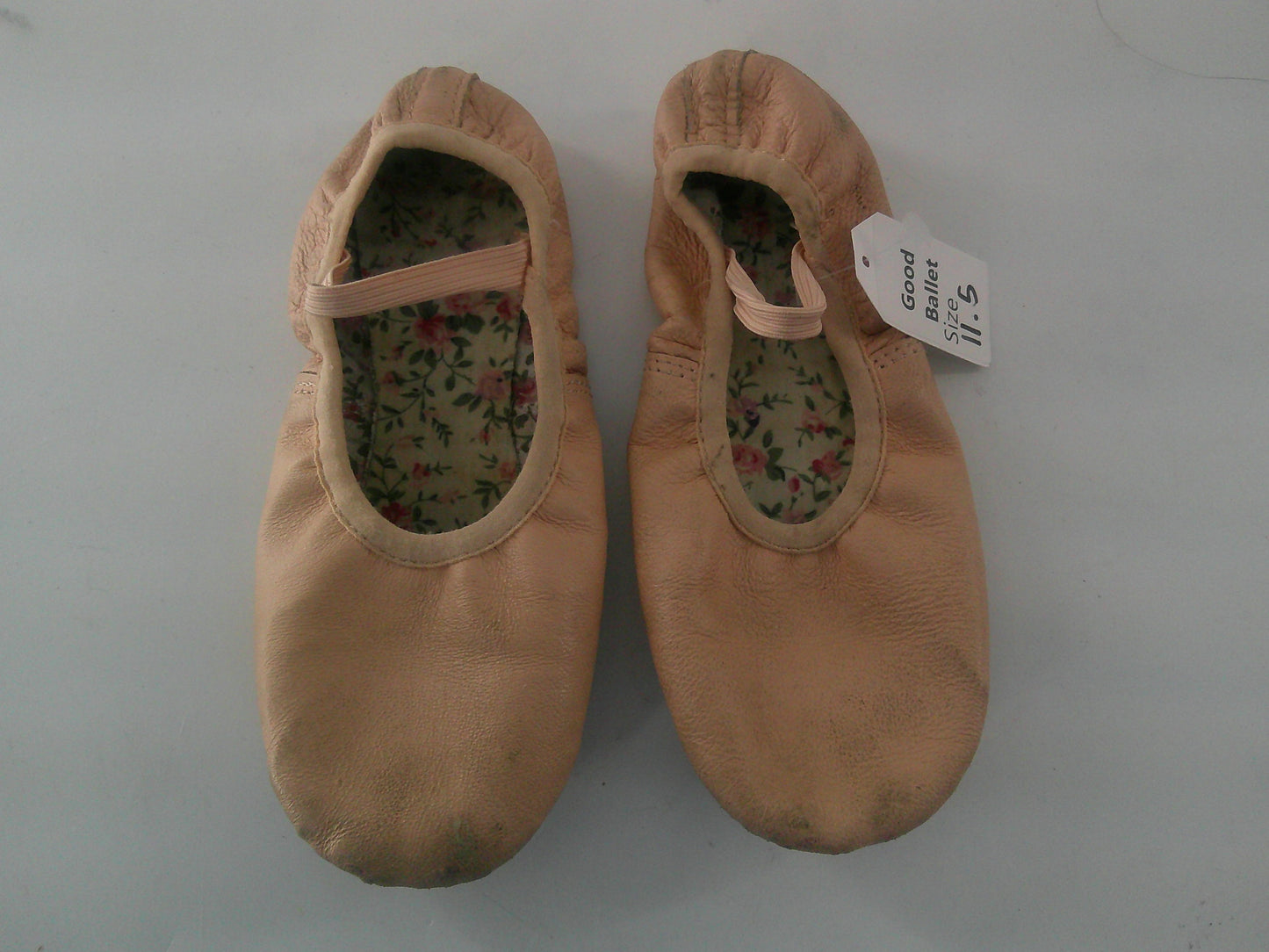 Pre-Owned Ballet Shoes DanzNMotion Toddler 11.5M  Leather Single Strap Full Sole