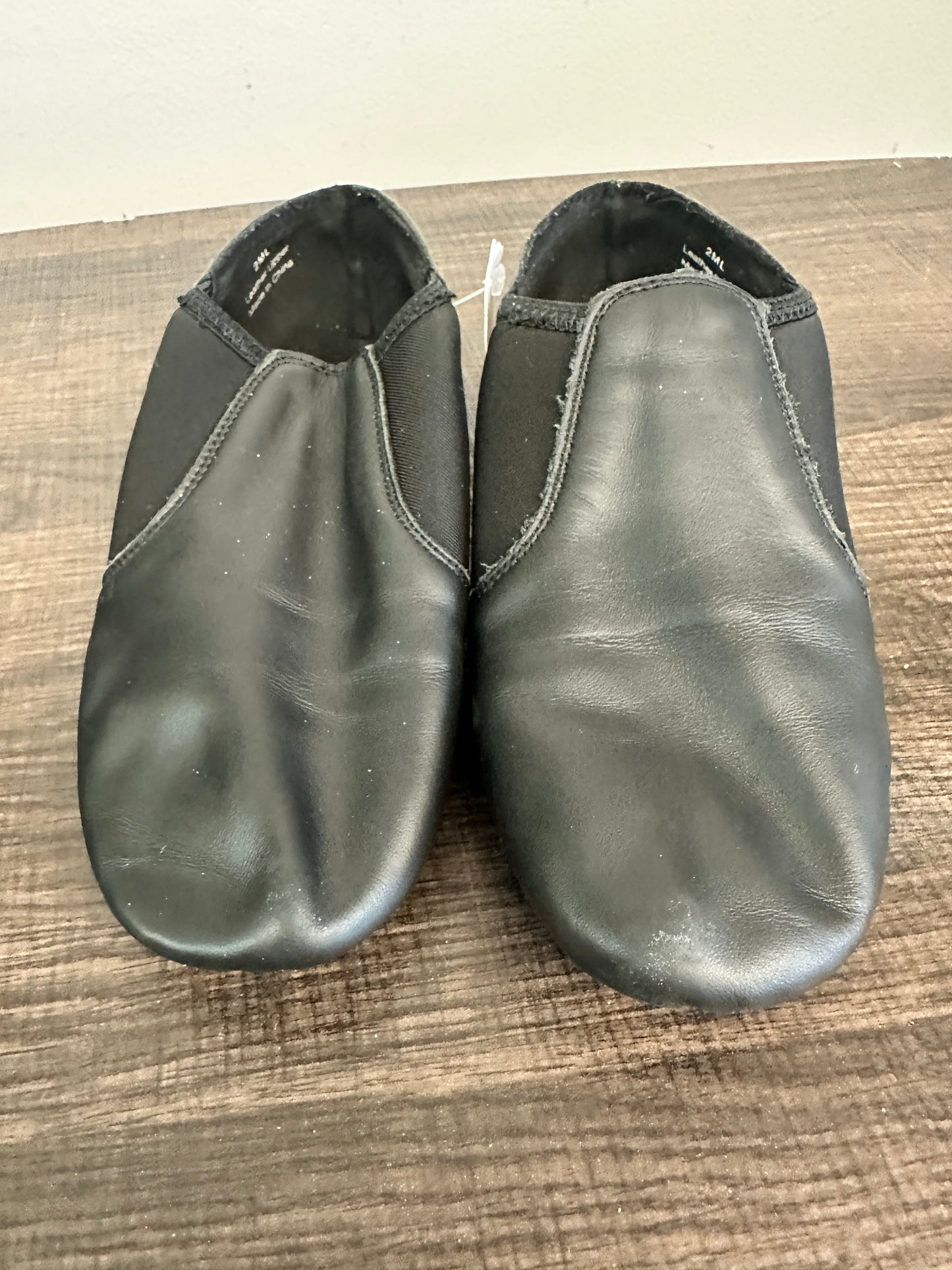 Pre-Owned Generic Jazz Shoe Youth 2 Black Leather Slip On