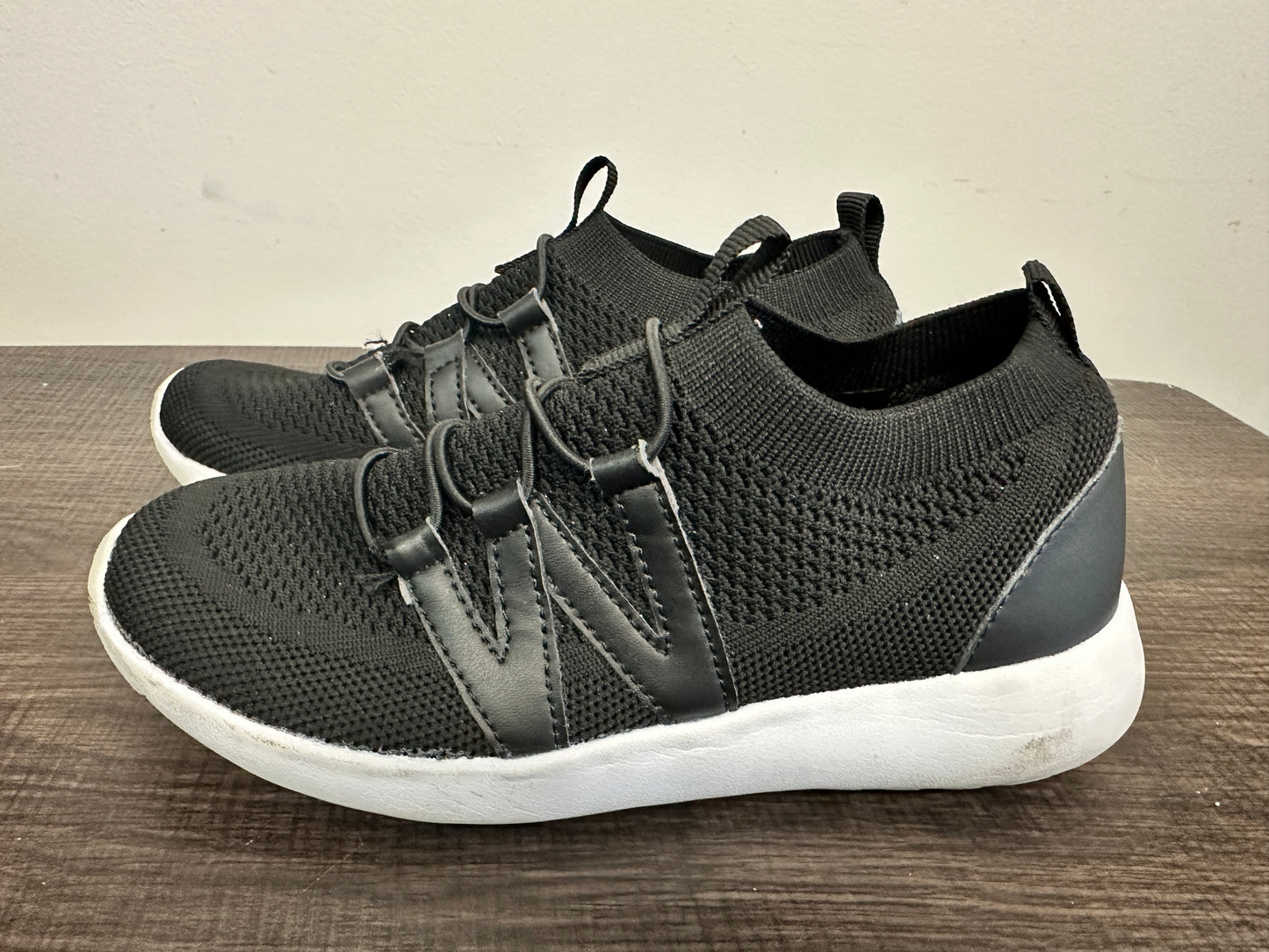 Pre-Owned Hip Hop Trainer by Weissman W375 Black White 1M Youth