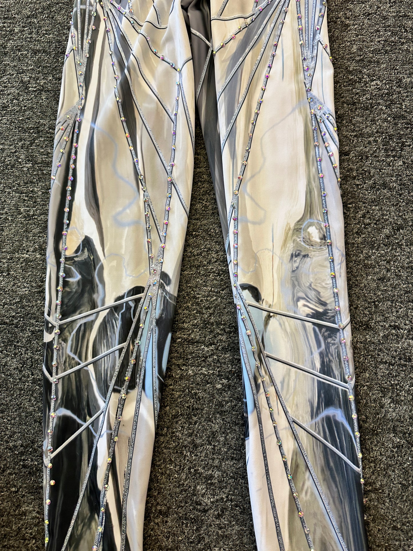 Pre-Owned Costume XS Adult Blue Space Badinka Covered in Rhinestones Full Body Jazz Tap Latin Musical Theater Acro