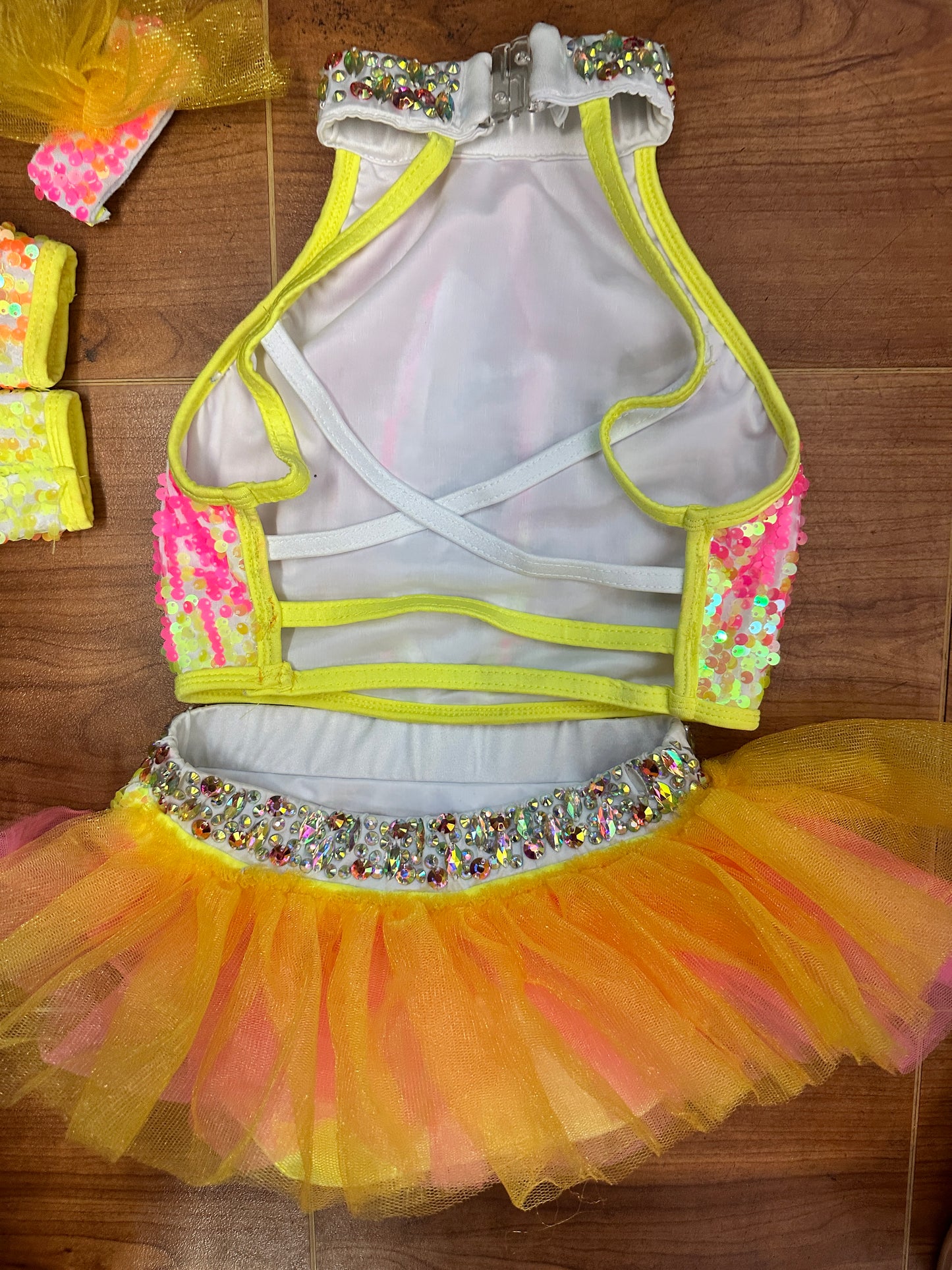 Pre-Owned Costume XL Child Yellow Glamour Jazz Character Musical Theater Neon Sequin Tutu