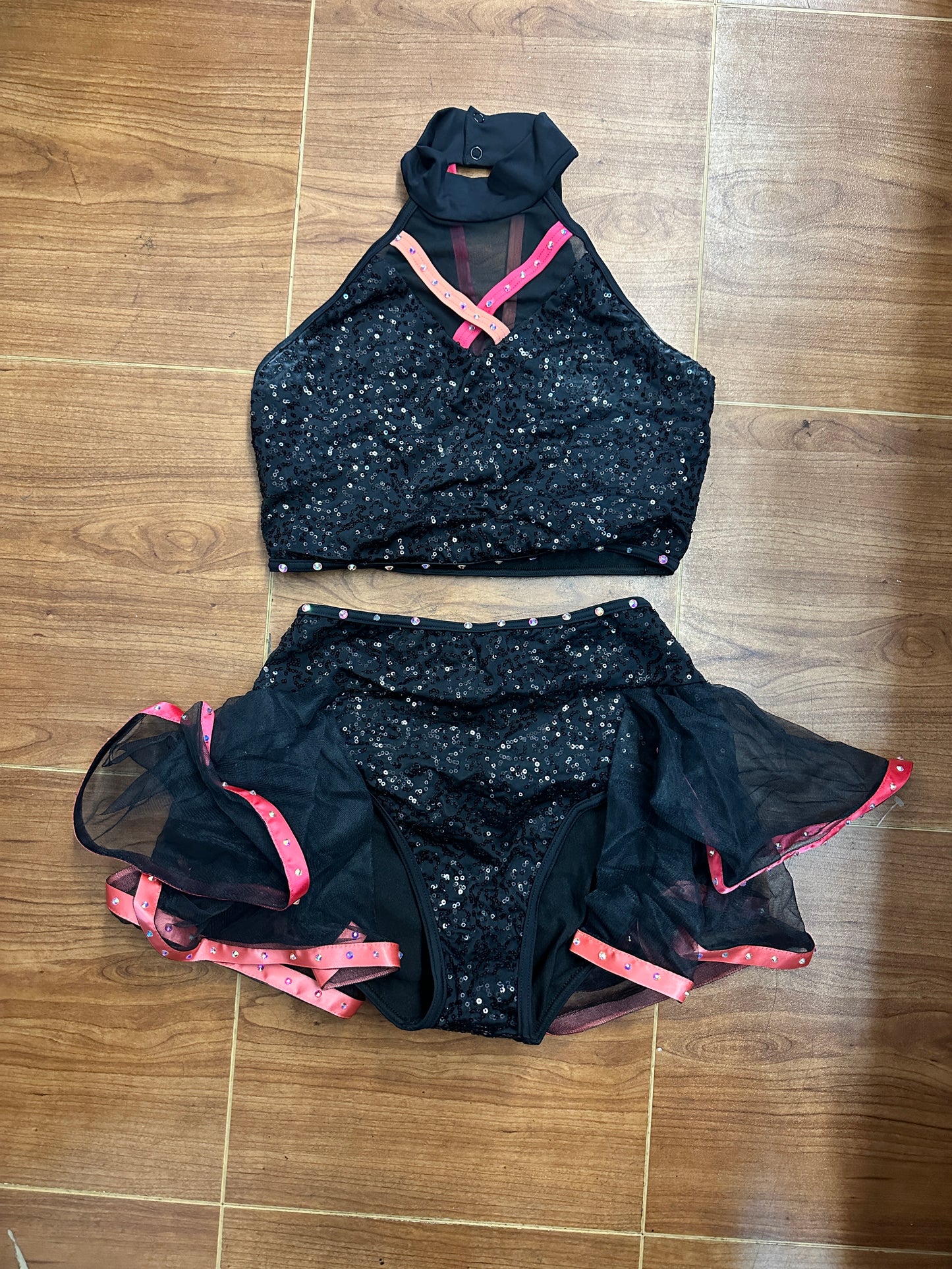 Pre-Owned Costume Small Adult Coral Weissman SQ12173 Jazz Tap Musical Theater Sequin Ruffles 2 pc