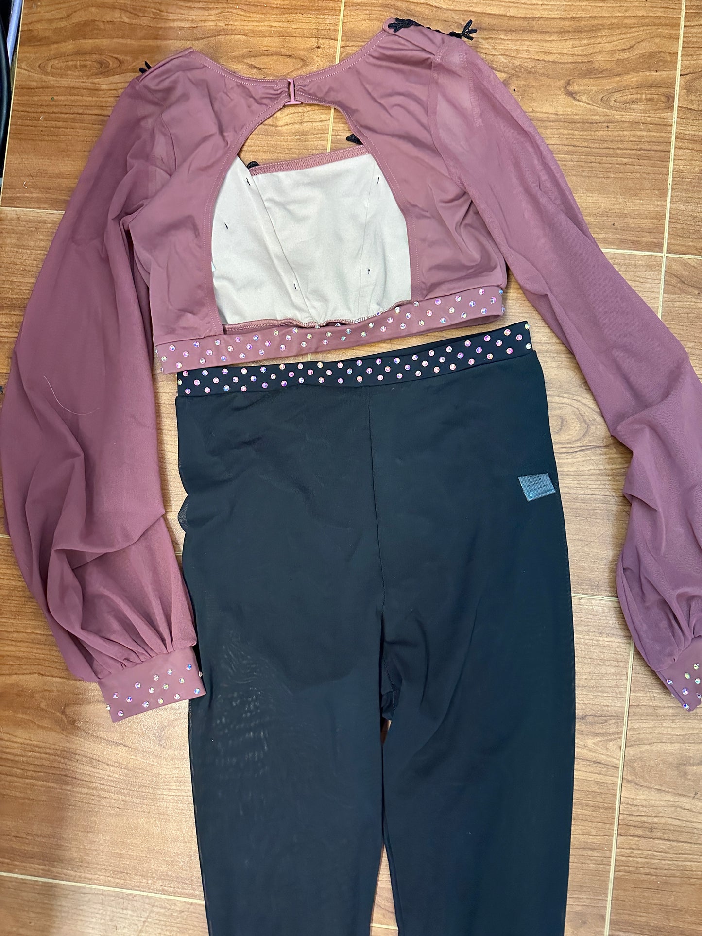 Pre-Owned Costume Small Adult Burgundy Weissman SM12283 Jazz Lyrical Contemporary 2 pc Rhinestones Mesh