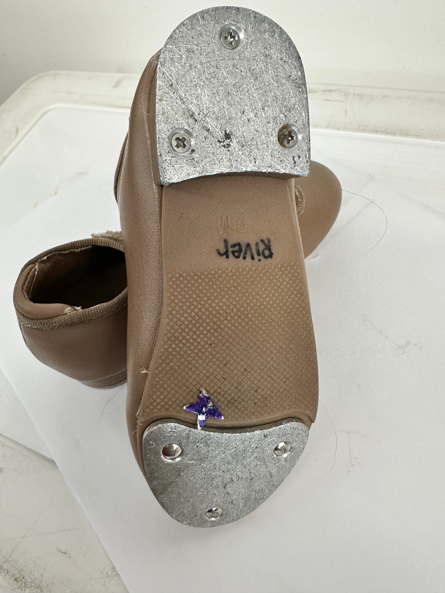 Pre-Owned Tap Shoes Danshuz 534 Girl's 9M Tan Mary Jane Easy Strap