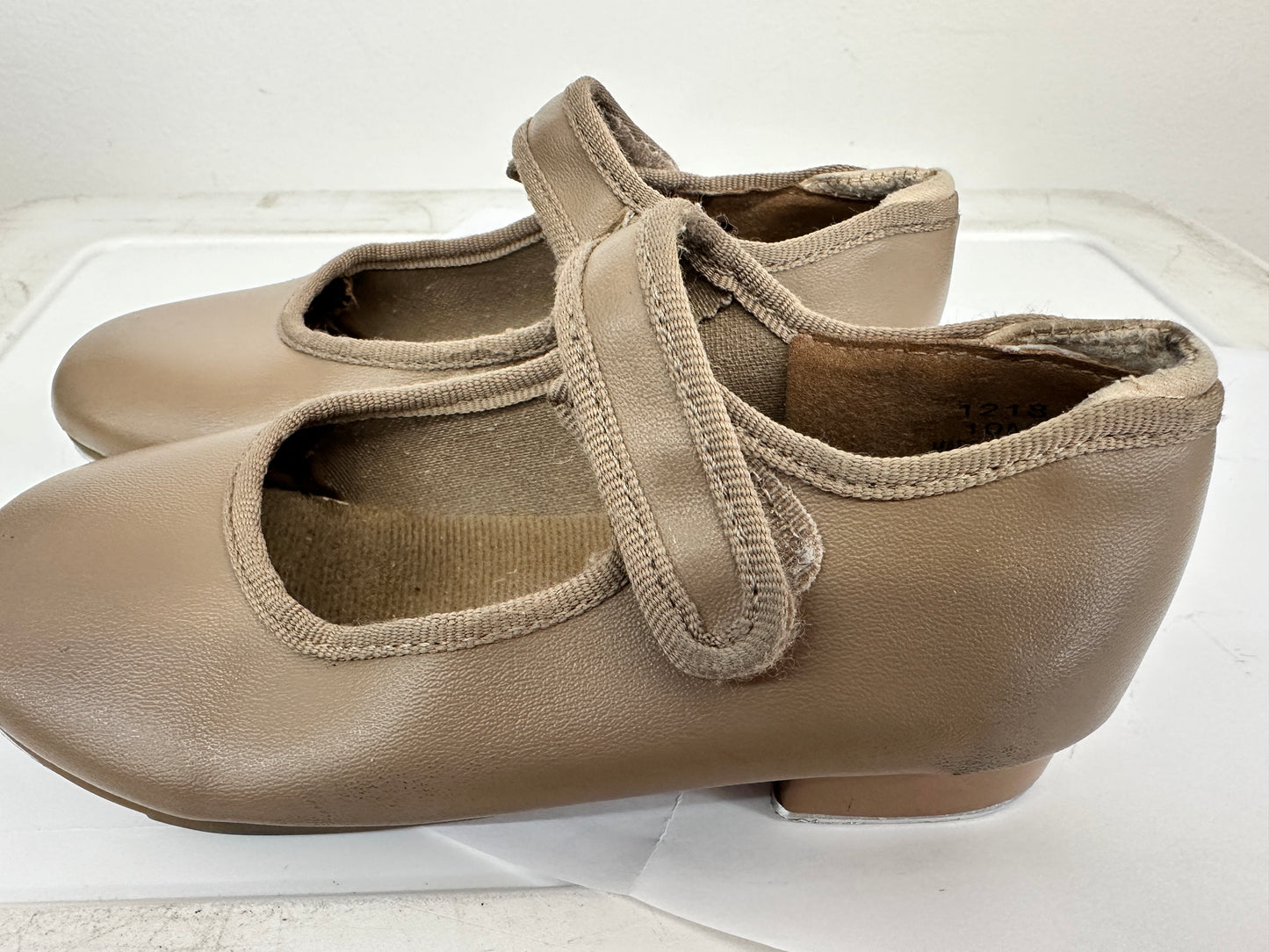 Pre-Owned Tap Shoes Danshuz 534 Girl's 10M Tan Mary Jane Easy Strap