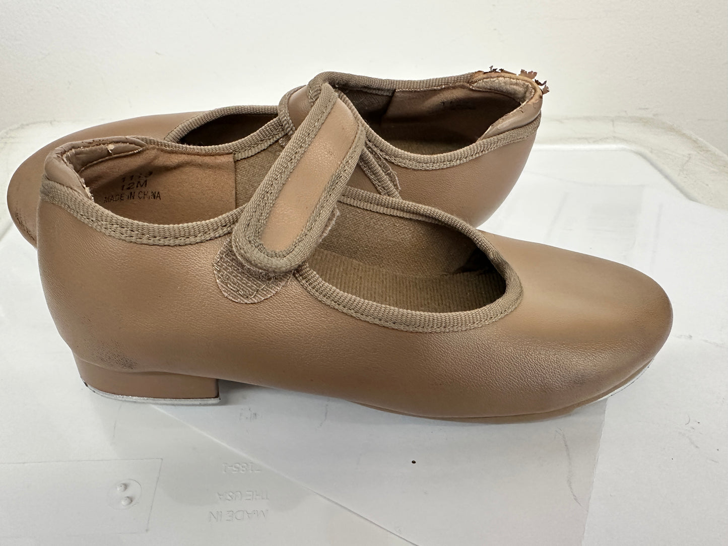 Pre-Owned Tap Shoes Danshuz 534 Girl's 12M Tan Mary Jane Easy Strap