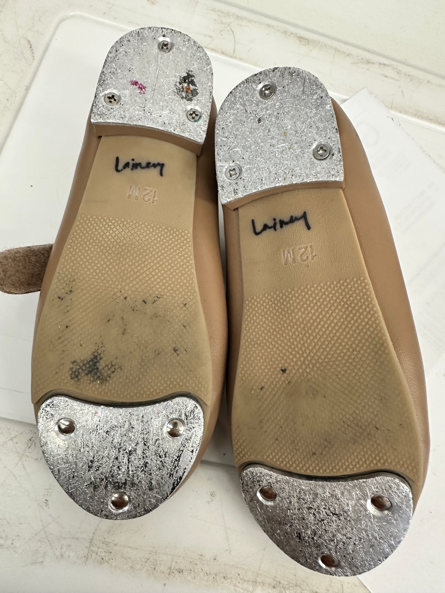 Pre-Owned Tap Shoes Danshuz 534 Girl's 12M Tan Mary Jane Easy Strap