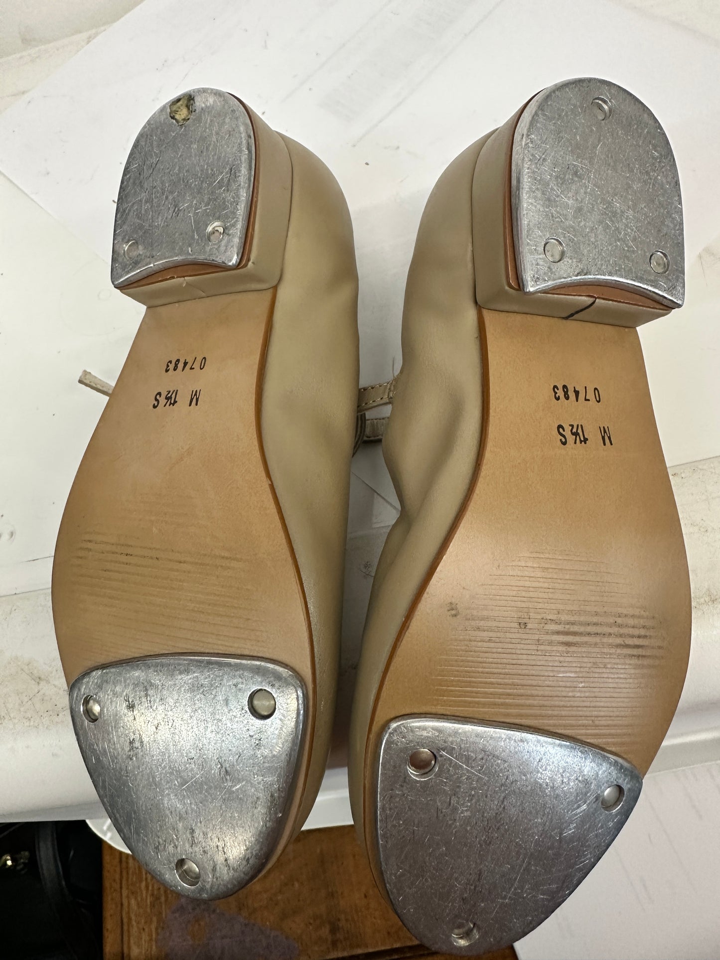 Pre-Owned Tap Shoes Dance Class Kids 1.5M Tan Mary Jane Buckle Strap