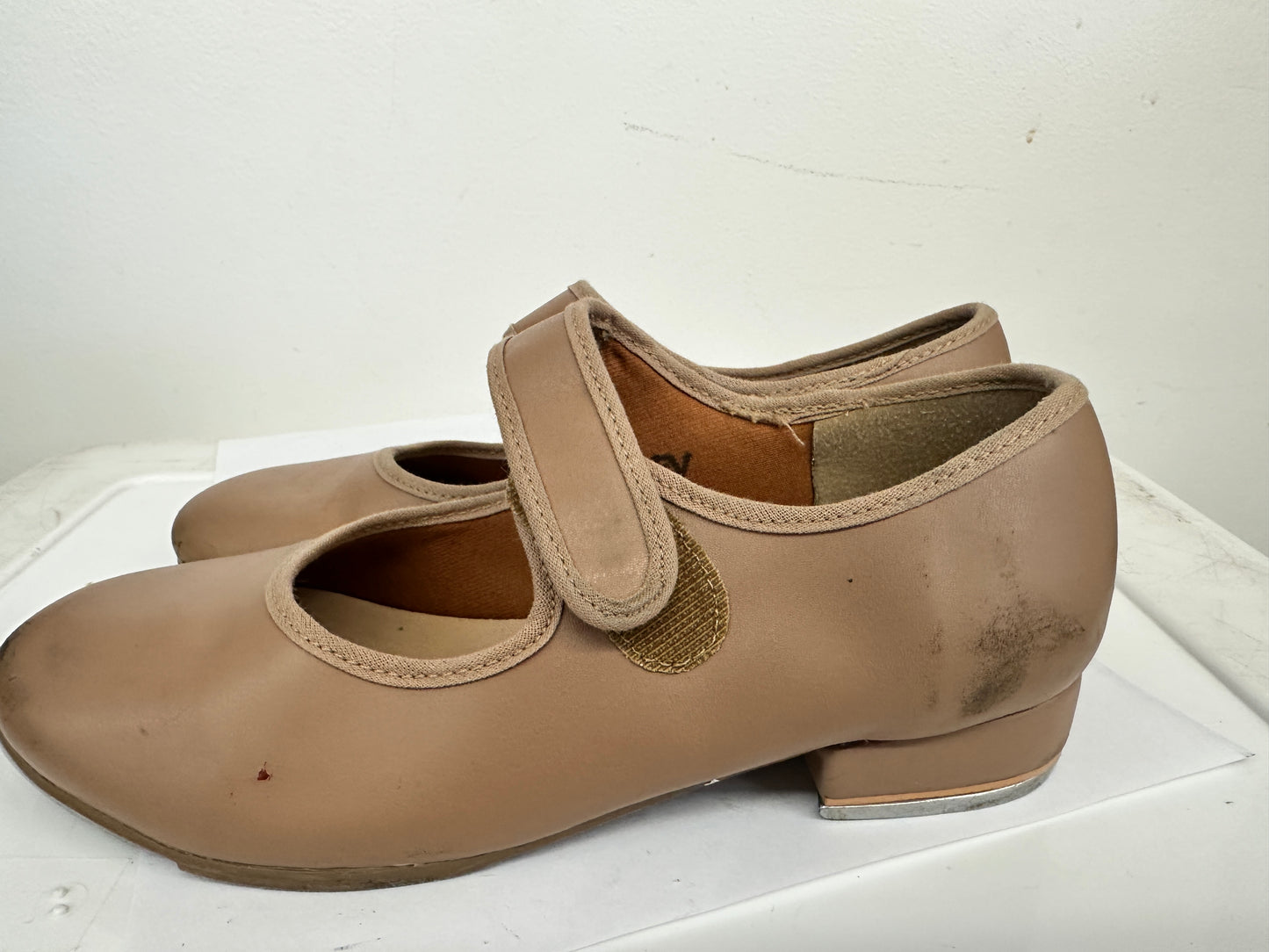 Pre-Owned Tan Tap Shoes SoDanca Youth 4.5M Mary Jane Leather Loop Strap