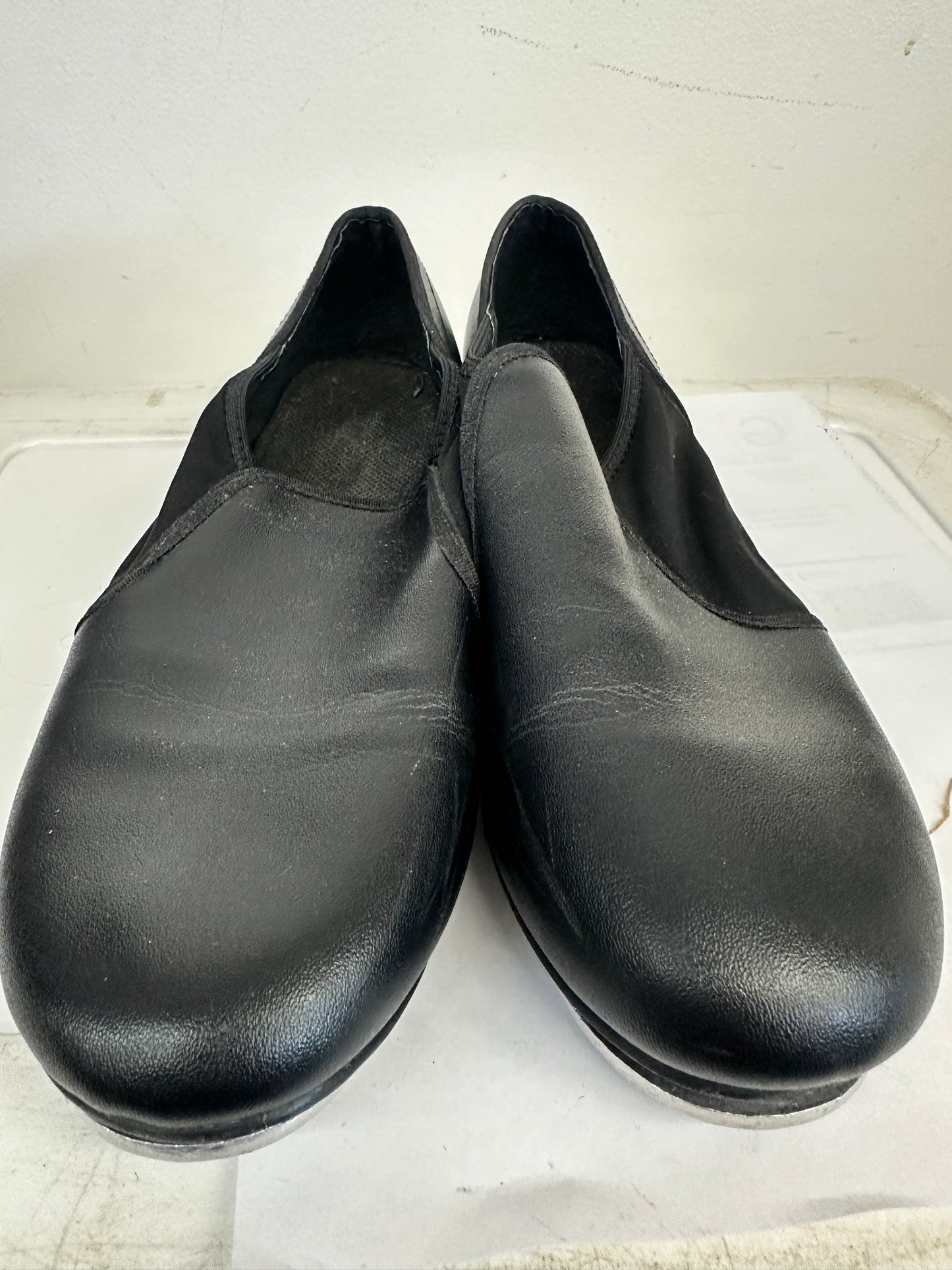 Pre-Owned Slip On Tap Shoes Theatricals Adult 9M Black