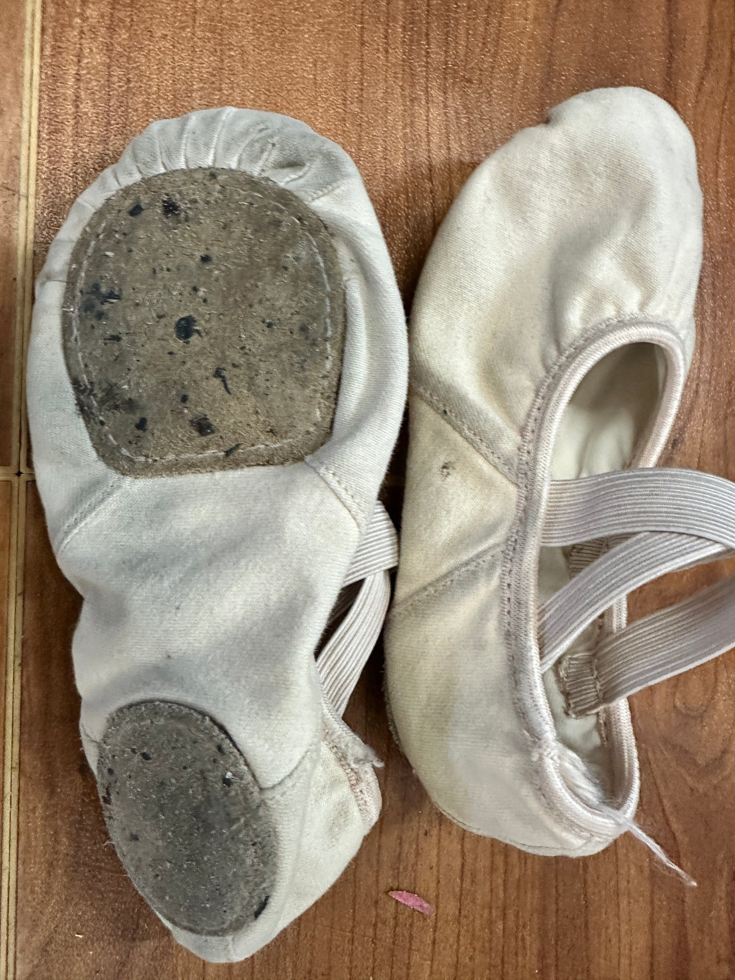 Pre-Owned Ballet Shoes Capezio Child 11M No Drawstring Canvas Crossing Straps Split Sole