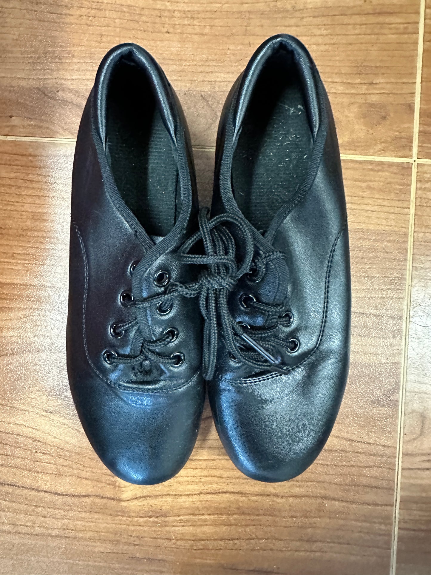 Pre-Owned Tap Shoes 2M Oxford Man Made Student Black