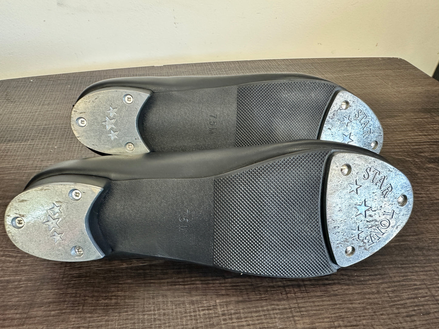 Pre-Owned Tap Shoes Danz N Motion Adult 7.5M Oxford Man Made Student